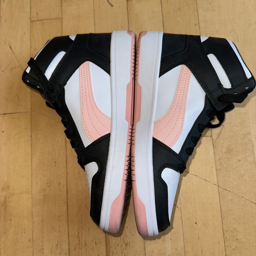 PUMA rebound Layup Sneaker, 9,  CB2474 - Picture 3 of 7